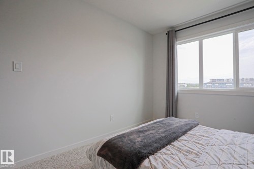 28 Rosewood Way, St. Albert, AB - Indoor Photo Showing Bedroom