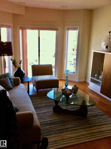 303 4304 139 Avenue, Edmonton, AB - Indoor Photo Showing Living Room