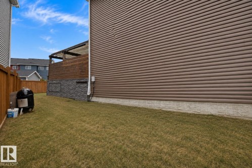 153 Sturtz Bend, Leduc, AB - Outdoor
