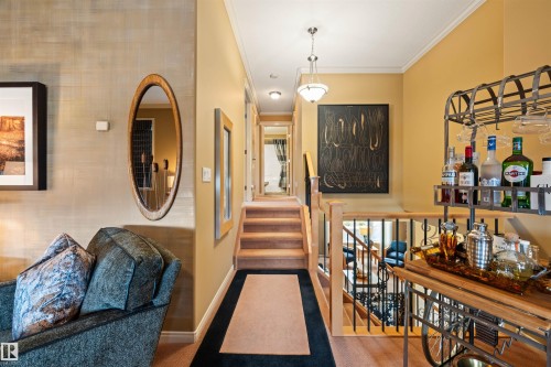 527 Hunters Green, Edmonton, AB - Indoor Photo Showing Other Room