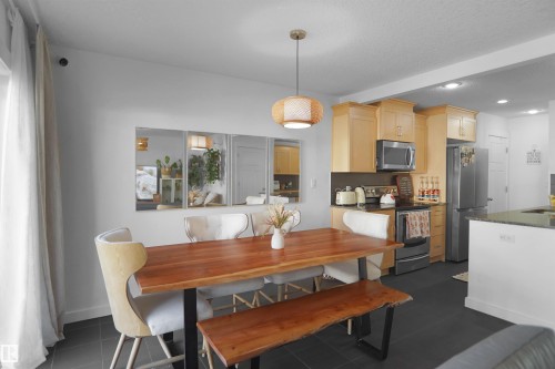 16804 53 Street, Edmonton, AB - Indoor