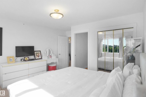 16804 53 Street, Edmonton, AB - Indoor Photo Showing Bedroom