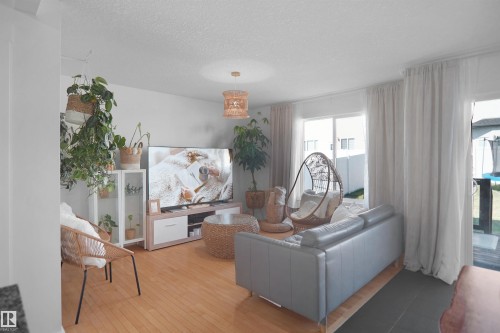 16804 53 Street, Edmonton, AB - Indoor Photo Showing Other Room
