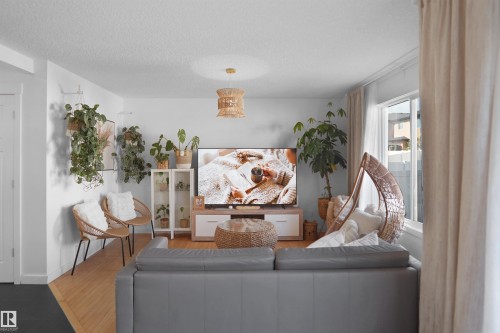 16804 53 Street, Edmonton, AB - Indoor