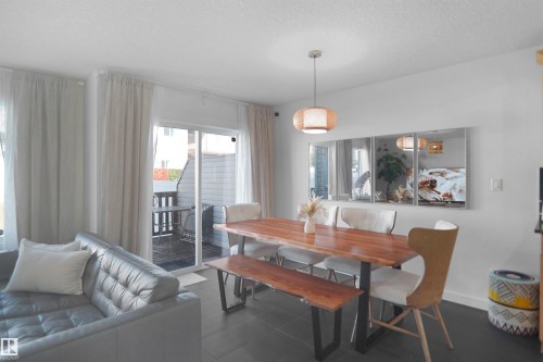 16804 53 Street, Edmonton, AB - Indoor