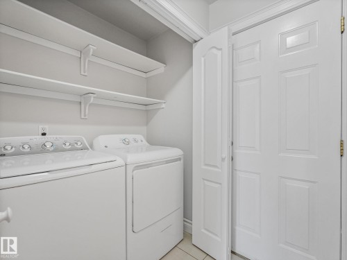 173 Castle Drive, Edmonton, AB - Indoor Photo Showing Laundry Room