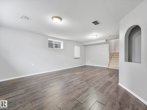 173 Castle Drive, Edmonton, AB - Indoor Photo Showing Other Room