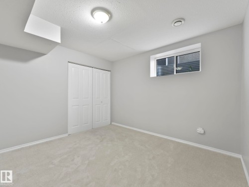 173 Castle Drive, Edmonton, AB - Indoor Photo Showing Other Room