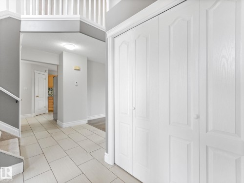 173 Castle Drive, Edmonton, AB - Indoor Photo Showing Other Room