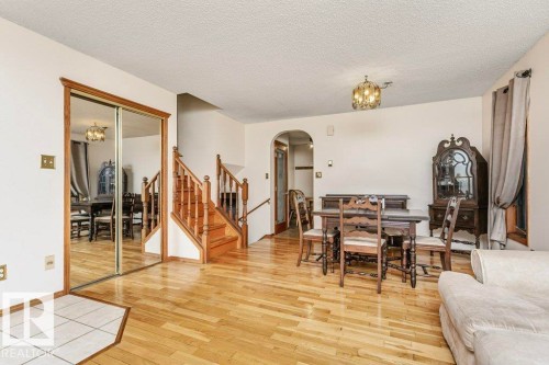4923 11A Avenue, Edmonton, AB - Indoor