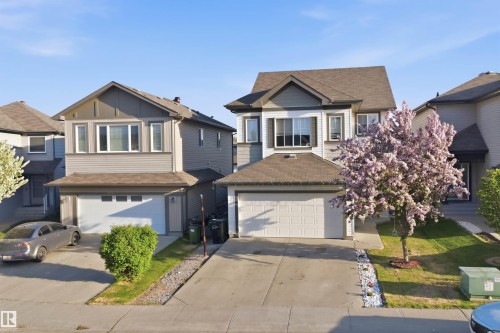1523 36 Avenue, Edmonton, AB - Outdoor With Facade