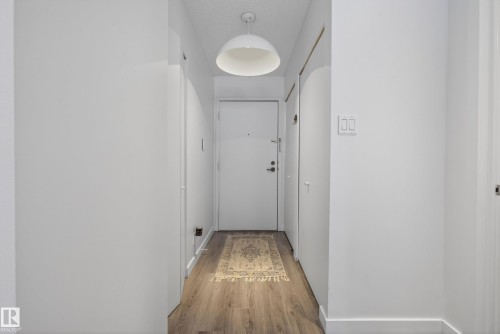 302 10148 118 Street, Edmonton, AB - Indoor Photo Showing Other Room