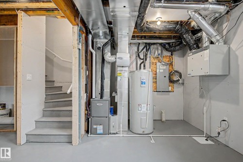 21120 25 Ave Nw, Edmonton, AB - Indoor Photo Showing Basement