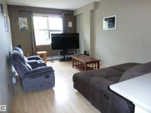 1-104 4245 139 Avenue, Edmonton, AB - Indoor Photo Showing Living Room