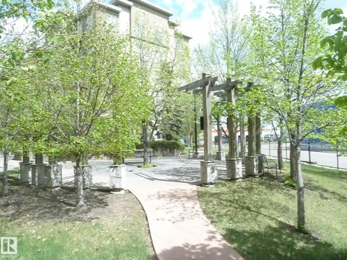 1-104 4245 139 Avenue, Edmonton, AB - Outdoor