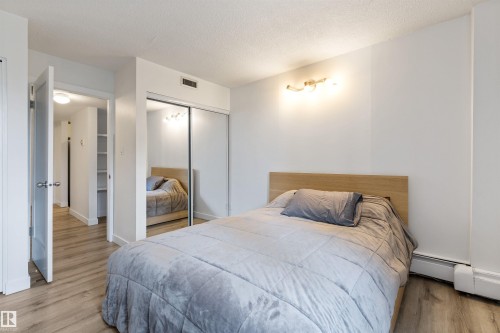 206 11011 86 Avenue, Edmonton, AB 