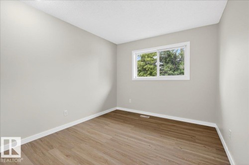 1815 42 Street, Edmonton, AB - Indoor Photo Showing Other Room