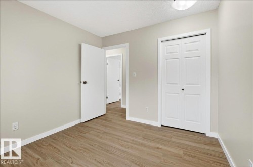 1815 42 Street, Edmonton, AB - Indoor Photo Showing Other Room