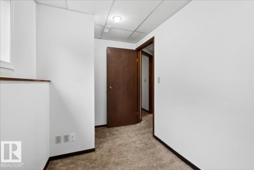 1815 42 Street, Edmonton, AB - Indoor Photo Showing Other Room