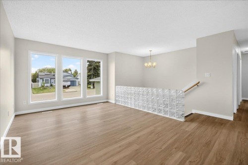 1815 42 Street, Edmonton, AB - Indoor Photo Showing Other Room