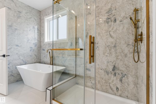 18 Meadowgrove Landing, Spruce Grove, AB - Indoor Photo Showing Bathroom