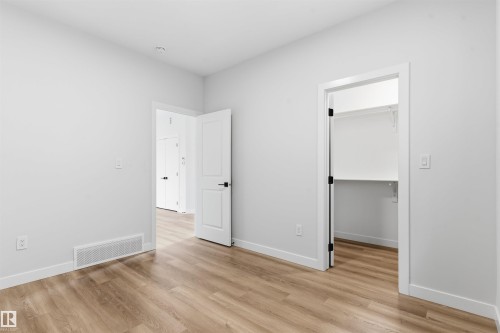 18 Meadowgrove Landing, Spruce Grove, AB - Indoor Photo Showing Other Room