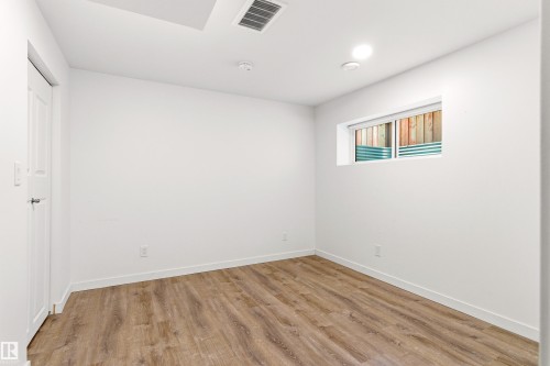 2241 Price Lane, Edmonton, AB - Indoor Photo Showing Other Room