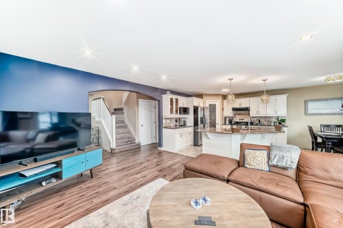15529 47A Street, Edmonton, AB 