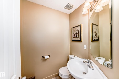 15529 47A Street, Edmonton, AB 