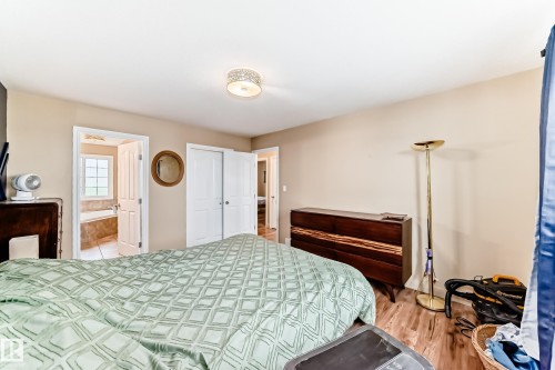 15529 47A Street, Edmonton, AB 