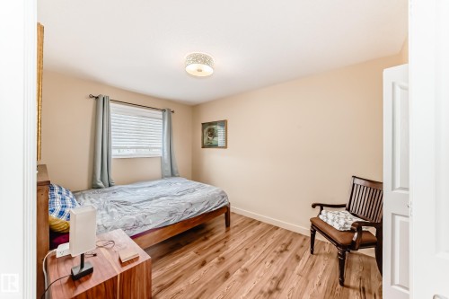 15529 47A Street, Edmonton, AB 