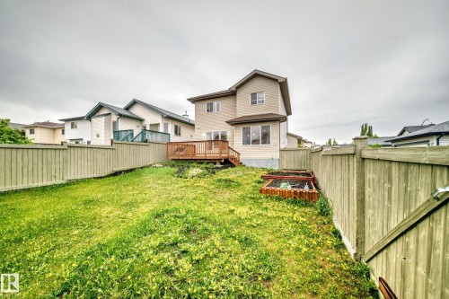 15529 47A Street, Edmonton, AB 