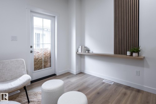 36 2735 Alces Way, Edmonton, AB - Indoor Photo Showing Other Room