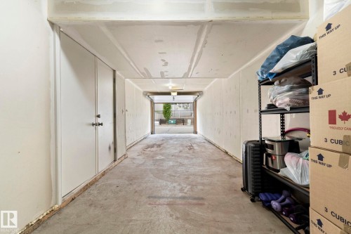 8 1030 Chappelle Boulevard, Edmonton, AB - Indoor Photo Showing Other Room