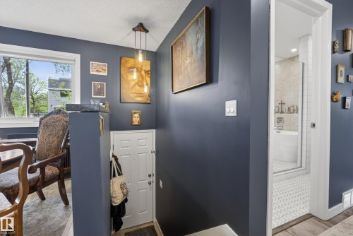 10869 94 Street, Edmonton, AB - Indoor Photo Showing Other Room