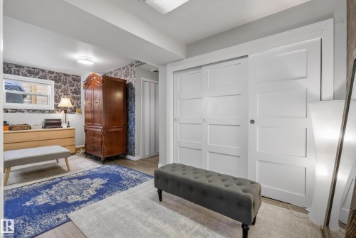 10869 94 Street, Edmonton, AB - Indoor
