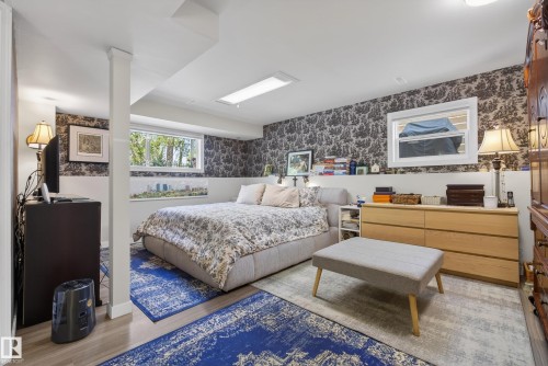 10869 94 Street, Edmonton, AB - Indoor Photo Showing Bedroom