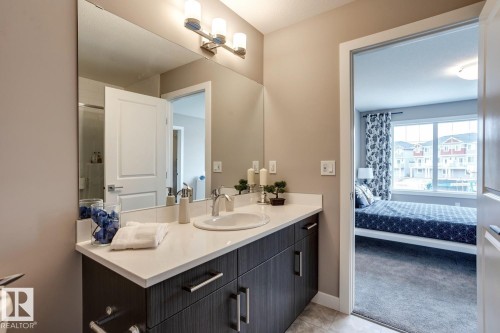 45 13139 205 Street, Edmonton, AB - Indoor Photo Showing Bathroom