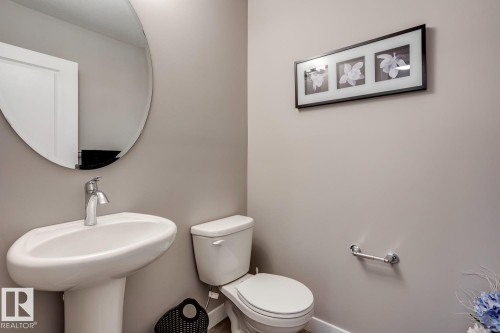45 13139 205 Street, Edmonton, AB - Indoor Photo Showing Bathroom