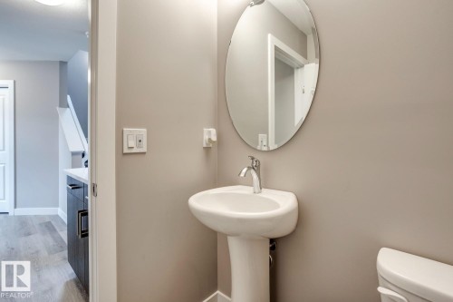45 13139 205 Street, Edmonton, AB - Indoor Photo Showing Bathroom