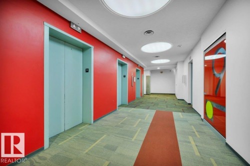 911 10024 Jasper Avenue, Edmonton, AB - Indoor Photo Showing Other Room