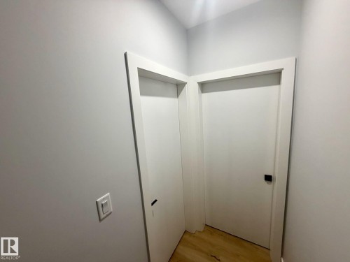 #Bsmt 137 29 St Sw Sw, Edmonton, AB - Indoor Photo Showing Other Room