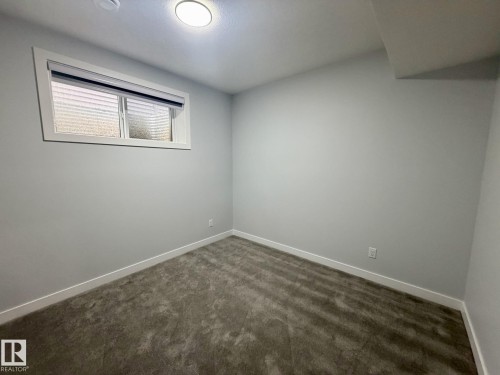 #Bsmt 137 29 St Sw Sw, Edmonton, AB - Indoor Photo Showing Other Room