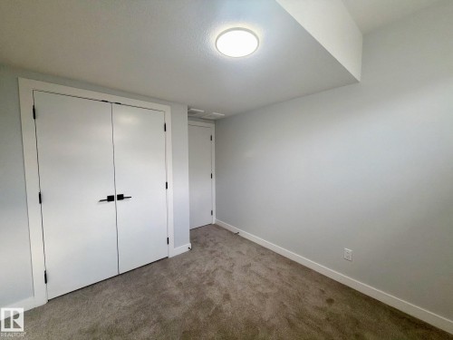 #Bsmt 137 29 St Sw Sw, Edmonton, AB - Indoor Photo Showing Other Room
