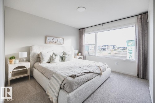 312 32 Street, Edmonton, AB - Indoor Photo Showing Bedroom
