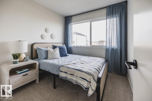 312 32 Street, Edmonton, AB - Indoor Photo Showing Bedroom