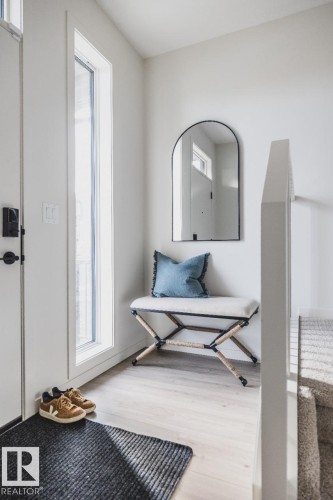 312 32 Street, Edmonton, AB - Indoor