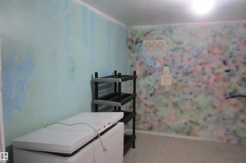Image quality insufficient for description - 3814 37 Avenue, Leduc, AB - Indoor