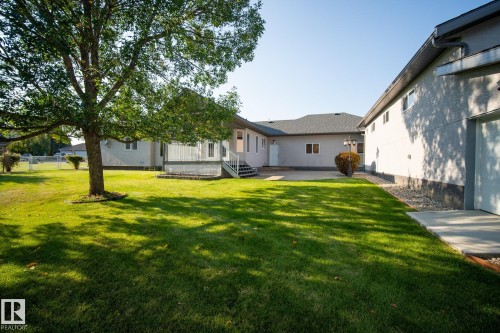 19 Country Lane, Stony Plain, AB - Outdoor