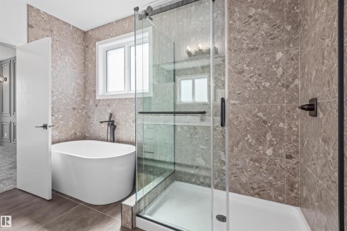169 Elliott Wynd, Fort Saskatchewan, AB - Indoor Photo Showing Bathroom